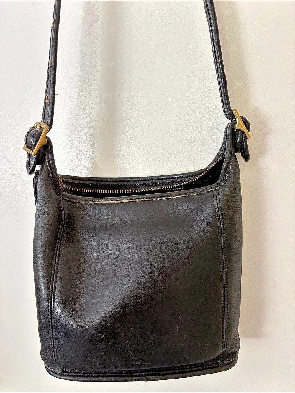 Coach Vintage Legacy Drawstring Bucket Bag Black Shoulder Bag